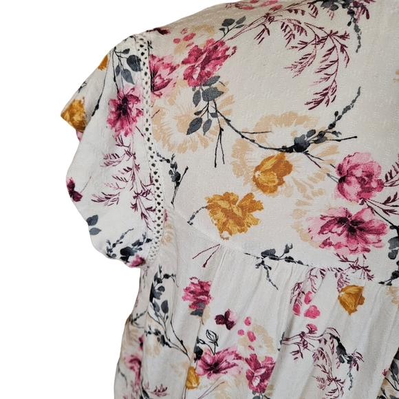 Buffalo David Bitton Floral Blouse, Capped Sleeves, Small - Picture 6 of 13